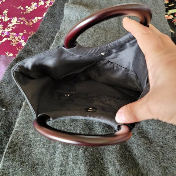 Linen Handbag - Picture 2 of 2